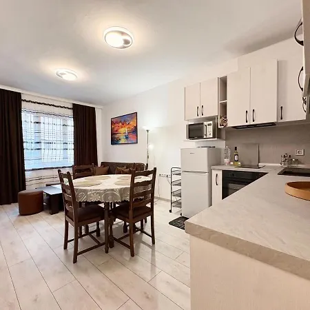 Sea Garden Pearl - Apartamento *
